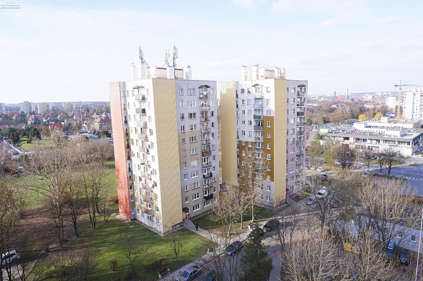 Gliwice, Młodych Patriotów, Trynek, jasne mieszkanie z balkonem i CO miejskim